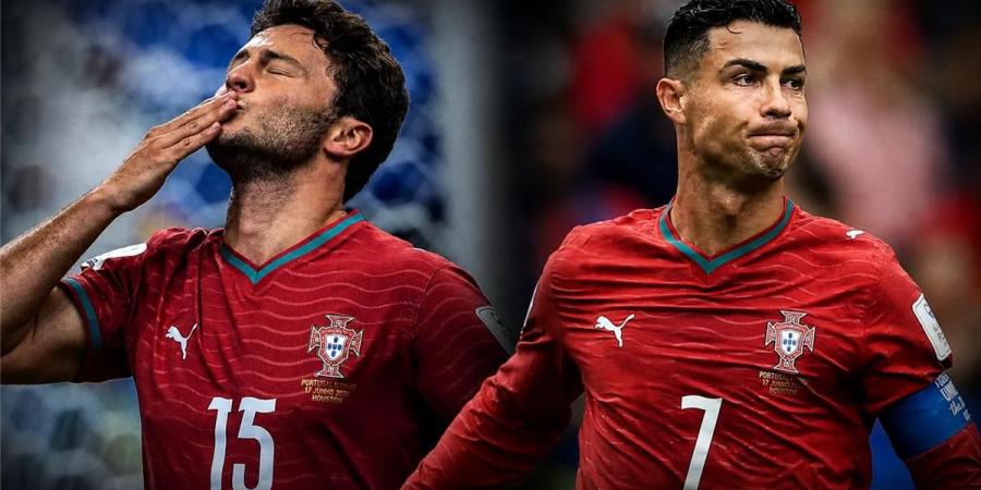بالبلدي : تصريحات
      جواو
      نيفيز
      عن
      كريستيانو
      رونالدو
      تحول
      حياته
      إلى
      جحيم