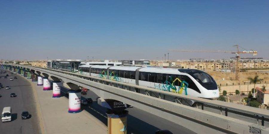 بالبلدي: مونوريل
      شرق
      النيل
      يستعد
      للتشغيل
      الكامل
      ويجذب
      آلاف
      الركاب
      بتخفيضات
      50%