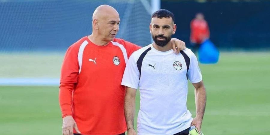 بالبلدي: اتحاد الكرة المصري ينشر صورة حديثة لمحمد صلاح وحسام حسن ويعلق بـ5 كلمات