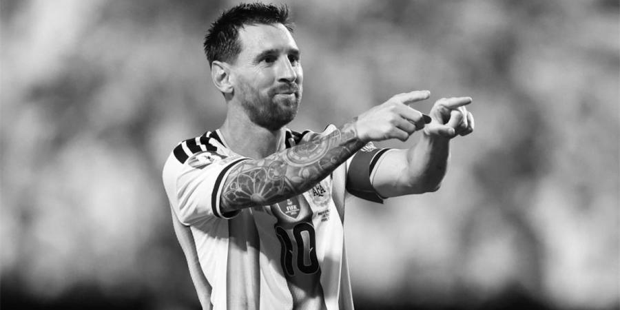 بالبلدي : أجويرو
      يشيد
      بميسي
      بعد
      تألقه
      أمام
      الجزائر:
      أفضل
      لاعب
      في
      التاريخ
      وأتمنى
      اللعب
      بجانبه
      مجددًا
