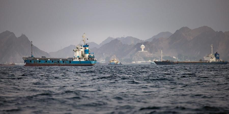بالبلدي: الولايات المتحدة تعلق عقوبات بيع النفط الإيراني