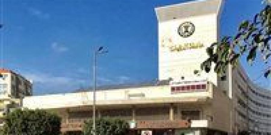 بالبلدي: محافظ
      الدقهلية
      يحيل
      3
      مسؤولين
      بمنية
      النصر
      للنيابة
      العسكرية
      والعامة