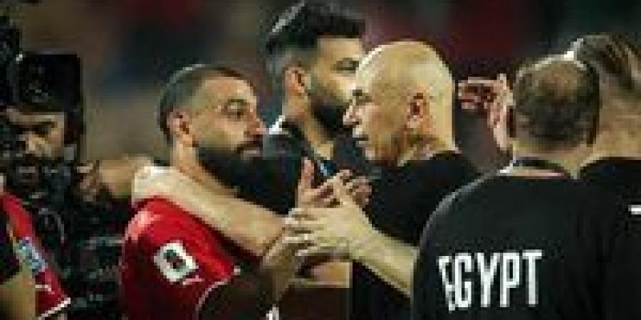 بالبلدي: منسق
      المنتخب
      يكشف
      كواليس
      ما
      دار
      بين
      حسام
      وحسن
      واللاعبين
      أمام
      نيوزيلندا