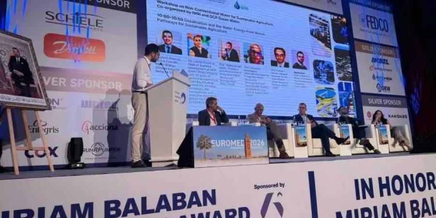 بحوث
      الصحراء:
      يشارك
      في
      مؤتمر
      الجمعية
      الأوروبية
      لتحلية
      المياه
      بمنطقة
      البحر
      المتوسط
      بالمغرب