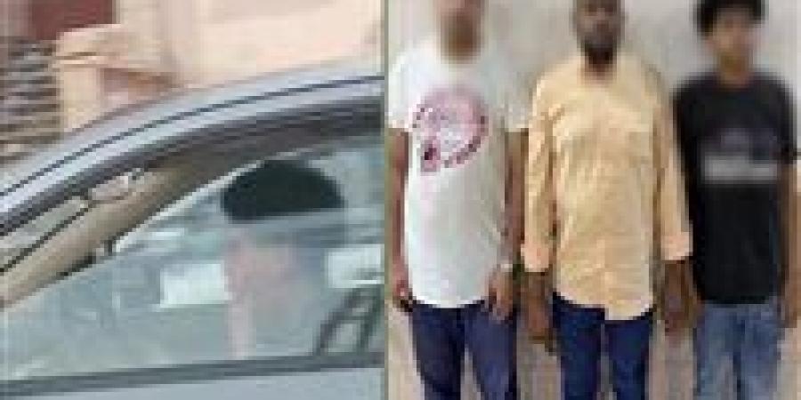 بالبلدي: الداخلية
      تكشف
      ملابسات
      مقطع
      فيديو
      قيادة
      طفل
      سيارة
      ملاكي
      بحدائق
      الأهرام