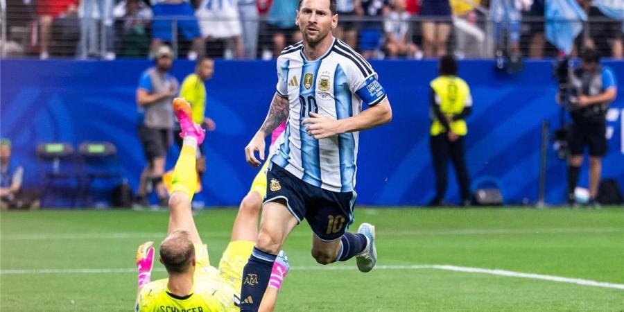 بالبلدي : رقمان
      متناقضان
      لـ
      ميسي
      في
      مباراة
      الأرجنتين
      والنمسا
      بـ
      كأس
      العالم
