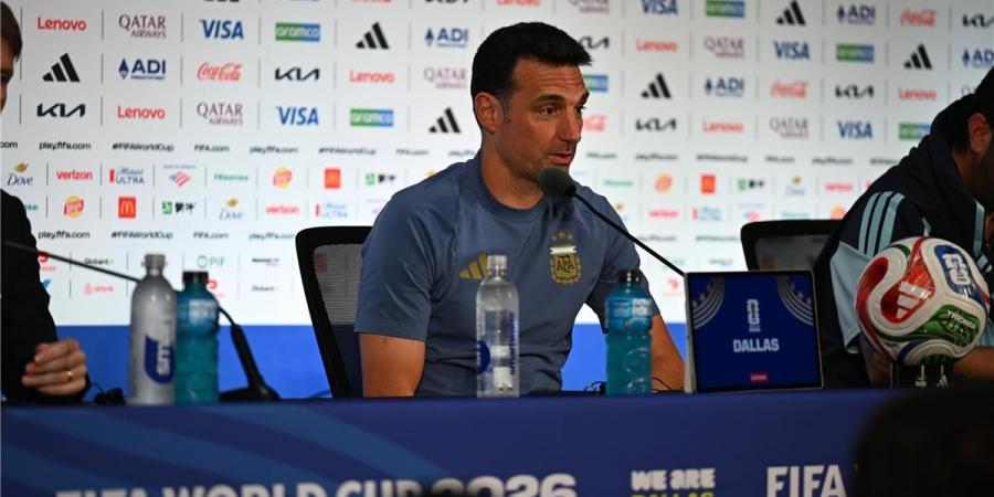 بالبلدي : سكالوني:
      عندما
      يتألق
      ميسي
      يتبعه
      الجميع..
      وسنواجه
      صراعًا
      صعبًا
      على
      لقب
      كأس
      العالم