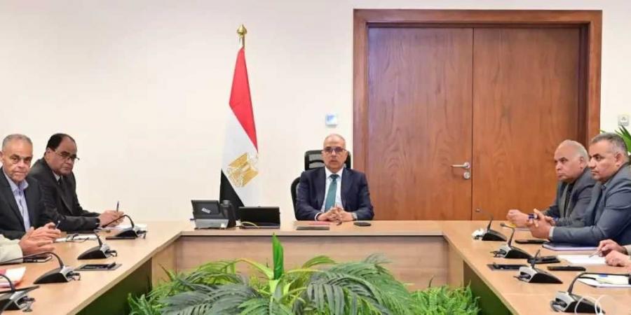 وزير
      الري:
      يتابع
      جاهزية
      الوزارة
      للتعامل
      مع
      الأزمات
      والطوارئ
      ويؤكد
      أهمية
      التكامل
      المؤسسي