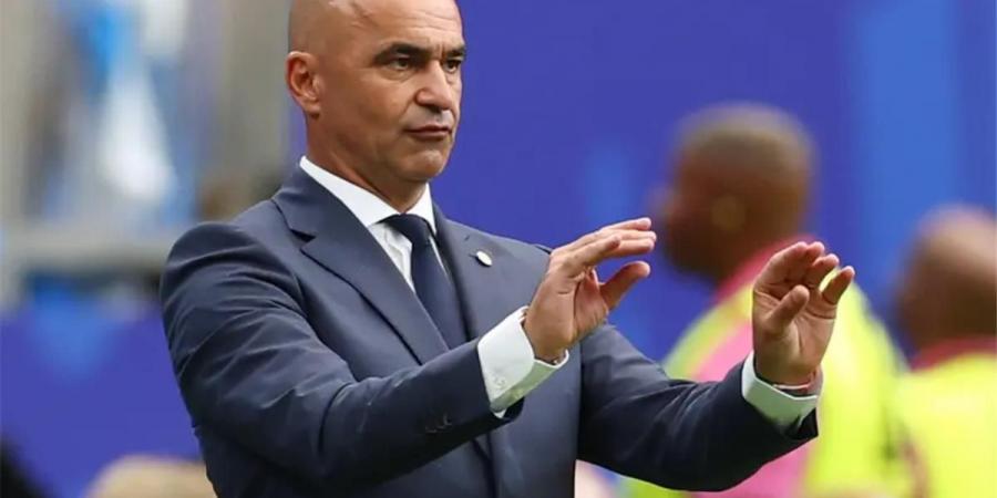 بالبلدي : مدرب
      البرتغال
      يرد
      على
      مقارنة
      ميسي
      ورونالدو..
      ويؤكد:
      عانينا
      من
      ضجيج
      ظالم