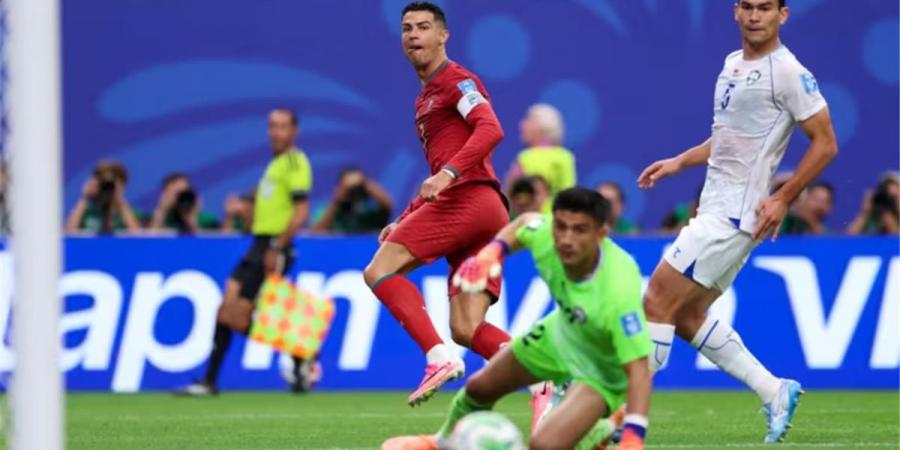 بالبلدي : ترتيب
      هدافي
      كأس
      العالم
      بعد
      ثنائية
      رونالدو
      أمام
      أوزبكستان