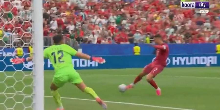 بالبلدي : Portugal
      vs
      Uzbekistan
      |
      مباراة
      البرتغال
      وأوزبكستان
      بث
      مباشر