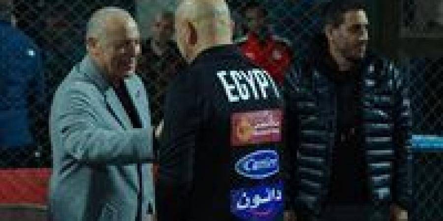 بالبلدي: علاء
      نبيل:
      فخور
      بما
      يقدمه
      منتخب
      مصر..
      وحسام
      حسن
      نموذج
      للمدرب
      الناجح