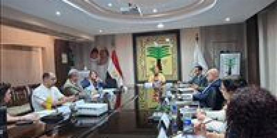 بالبلدي: القومي
      للطفولة
      والأمومة:
      تطوير
      منظومة
      الحماية
      والتوسع
      في
      خدمات
      نجدة
      الطفل