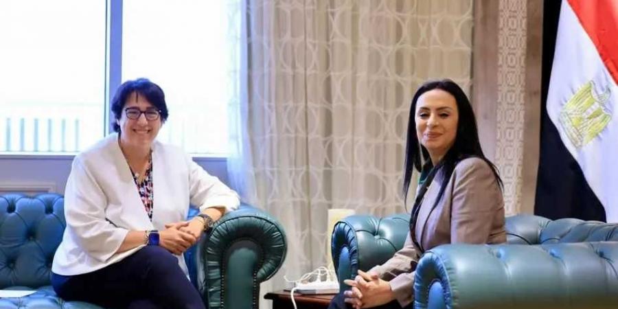 وزيرة
      التضامن
      تلتقي
      رئيسة
      مجلس
      أمناء
      مؤسسة
      مدارس
      البكالوريا
      الدولية
      في
      مصر