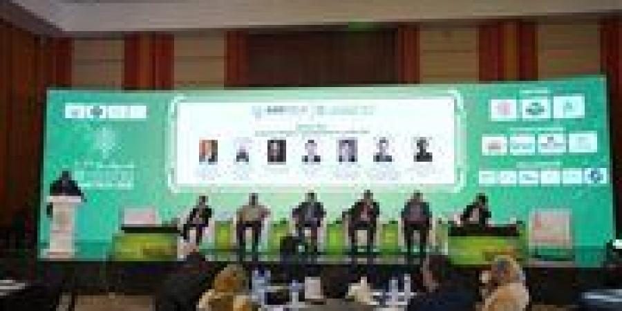 بالبلدي : خبراء
      يطالبون
      بتحديث
      برامج
      كليات
      الزراعة
      لإعداد
      كوادر
      مؤهلة
      للجيل
      الزراعي
      الخامس