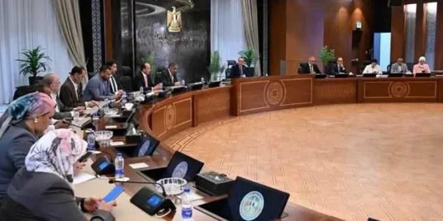 مدبولي:
      نستوعب
      كل
      الملاحظات
      بشأن
      الدعم
      النقدي..
      وأهم
      شيء
      تحديد
      المستحقين
      الحقيقيين
