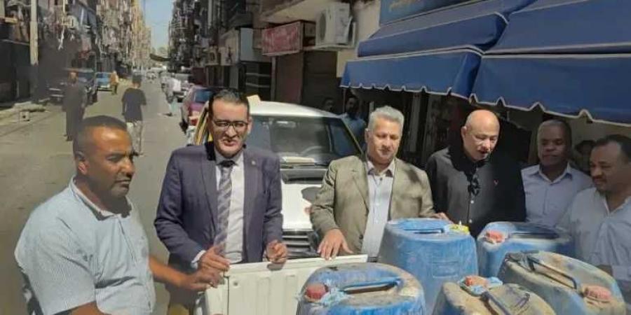 حملات
      رقابية
      للتأكد
      من
      توافر
      المواد
      البترولية
      بمحطات
      الوقود
      في
      الأقصر