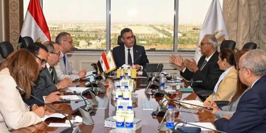 وزير
      التموين
      يبحث
      مع
      شركة
      تي
      سي
      آي
      سانمار
      تعزيز
      التعاون
      في
      مجالات
      الصناعات
      الكيماوية