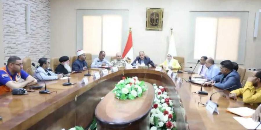 الاثنين..
      الوادي
      الجديد
      تدشن
      حملة
      للتبرع
      بالدم
      في
      يومه
      العالمي