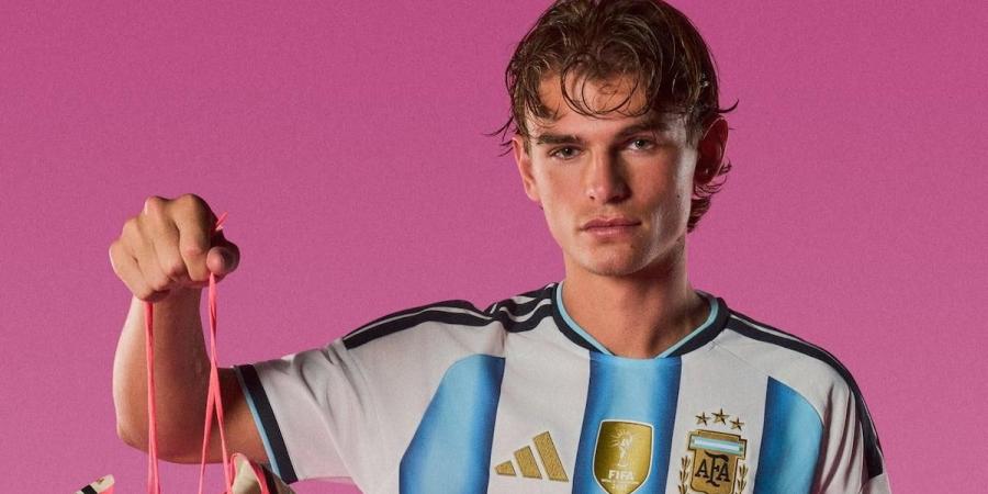 بالبلدي : تقارير
      متضاربة
      بشأن
      توصل
      ريال
      مدريد
      لاتفاق
      يحسم
      وجهة
      نيكو
      باز