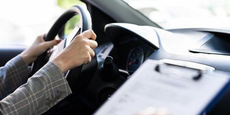 بالبلدي: تجديد
      رخصة
      السيارة
      2026..
      الشروط
      الجديدة
      والخطوات
      والأوراق
      المطلوبة
      بسهولة