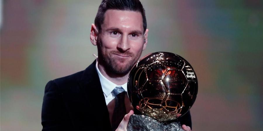 بالبلدي : الكرة
      الذهبية
      تحسم
      التكهنات..
      هل
      التتويج
      بكأس
      العالم
      يمنح
      أفضلية
      للفوز
      بالجائزة
      السنوية؟