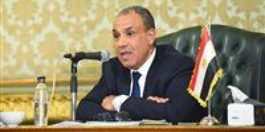 بالبلدي: وزير
      الخارجية
      يشدد
      على
      دعم
      مصر
      استقرار
      لبنان
      والانسحاب
      الإسرائيلي
      الكامل