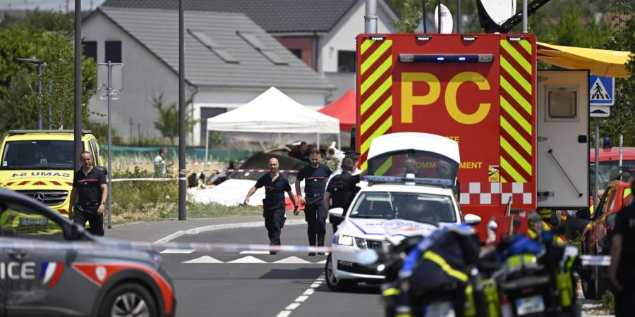 بالبلدي: مسؤولون: مقتل 11 شخصا بتحطم طائرة للقفز المظلي في فرنسا