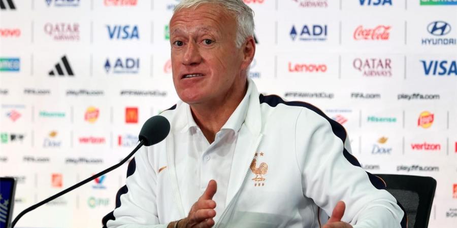 بالبلدي : ديشامب
      قبل
      مواجهة
      السويد:
      فرنسا
      وإسبانيا
      و4
      فرق
      أخرى
      الأوفر
      حظًا
      في
      كأس
      العالم