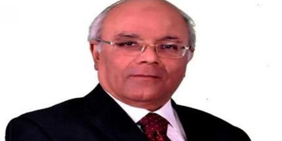 بالبلدي : محمد
      عطية
      الفيومي:
      توقعات
      «جولدمان
      ساكس»
      بمكاسب
      الجنيه
      تعكس
      الثقة
      في
      قوة
      الاقتصاد
      المصري