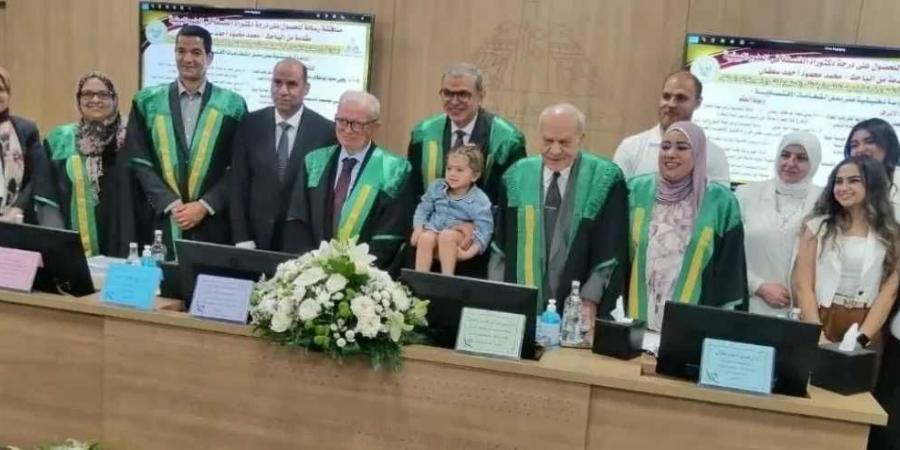 النائب
      خالد
      عيش
      يهنيء
      الوزير
      محمد
      سعفان
      لحصولة
      علي
      درجة
      الدكتوراة
      متمنيًا
      له
      دوام
      التوفيق