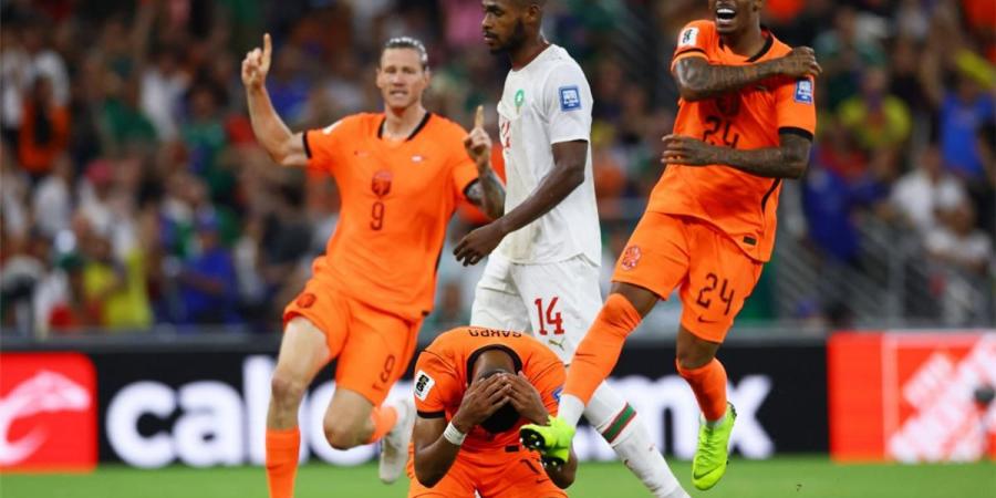بالبلدي : فيديو
      |
      جاكبو
      يسجل
      هدف
      هولندا
      الأول
      أمام
      المغرب
      في
      كأس
      العالم