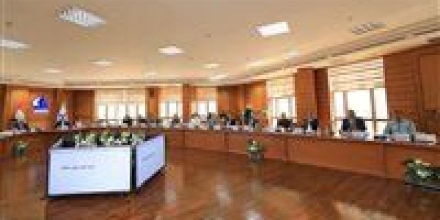 بالبلدي : جامعة
      كفر
      الشيخ
      تؤسس
      شركة
      للاستثمار
      والتنمية
      لتحويل
      البحث
      العلمي
      إلى
      مشروعات
      اقتصادية