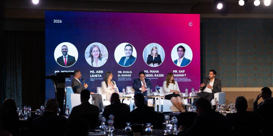 بالبلدي : التحول
      الرقمي
      يتصدر
      نقاشات
      مؤتمر
      SELECT
      2026..
      وإعلان
      عن
      حلول
      ذكية
      لتوجيه
      الشاحنات
      بالموانئ