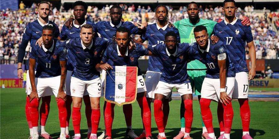 بالبلدي : رجل
      مباراة
      فرنسا
      والسويد
      في
      كأس
      العالم