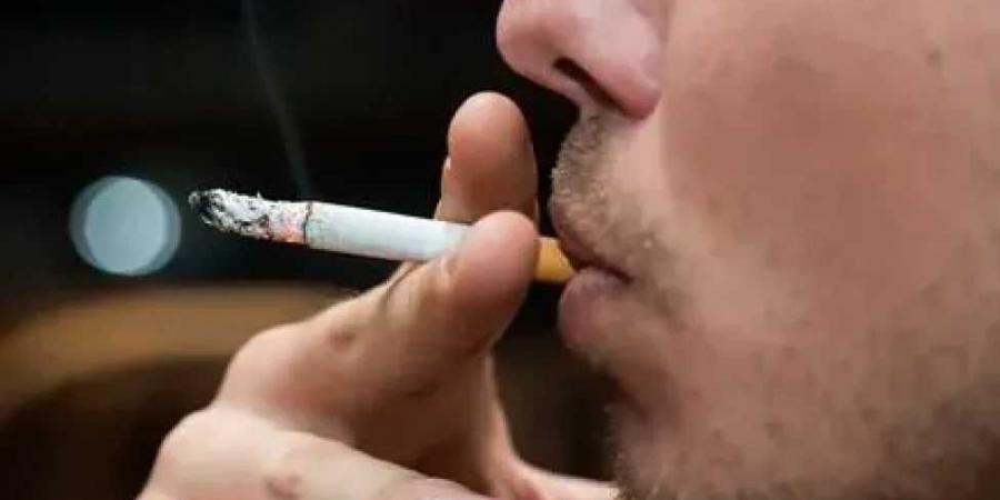 الصحة
      توجه
      رسالة
      عاجلة
      للمدخنين
      ضمن
      حملة
      «من
      غيرها
      أحسن»