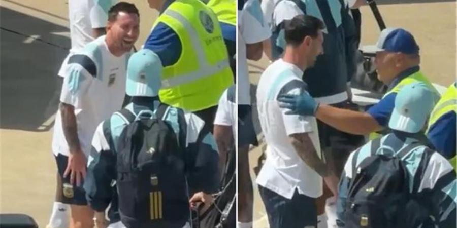 بالبلدي : فيديو
      |
      رد
      فعل
      ميسي
      أثناء
      التفتيش
      في
      المطار
      يلفت
      الأنظار
      قبل
      مواجهة
      الرأس
      الأخضر
