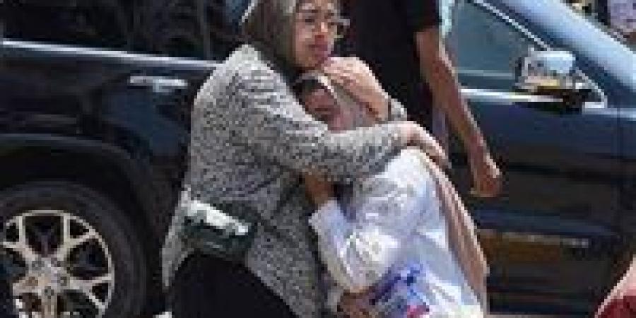بالبلدي: مطالبات
      بمراجعة
      أسئلة
      الكيمياء..
      و"التعليم":
      الامتحان
      مطابق
      للمواصفات