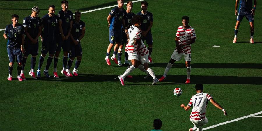 بالبلدي : فيديو
      |
      أمريكا
      تفوز
      على
      البوسنة
      والهرسك
      بثنائية
      وتتأهل
      لدور
      الـ16
      في
      كأس
      العالم