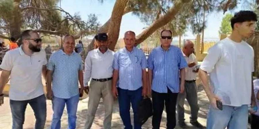 المنيا:
      لجنة
      معاينة
      تزور
      منطقة
      آثار
      البهنسا
      لبحث
      خطة
      تطويرها