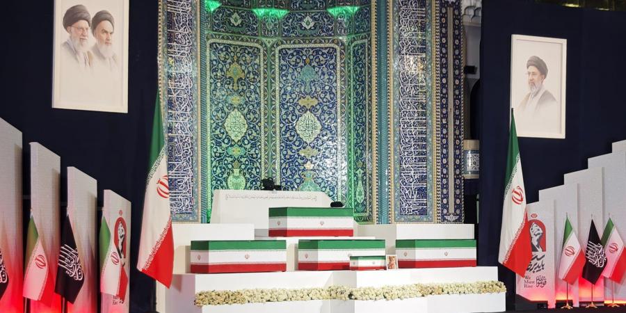 بالبلدي: "الأكبر في تاريخها".. إيران تبعث رسالة تحدٍ إلى ترامب عبر جنازة مهيبة لعلي خامنئي