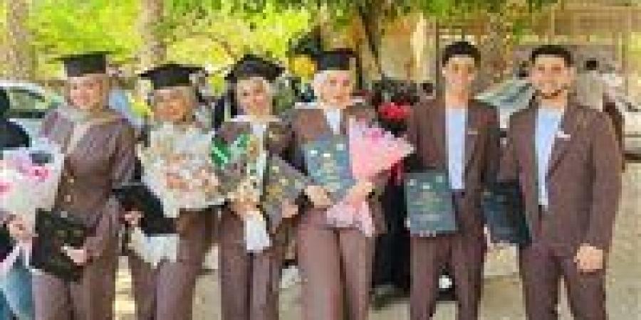 بالبلدي : طلاب
      زراعة
      بنها
      ينجحون
      فى
      إنتاج
      إنزيم
      حيوي
      يدخل
      في
      صناعات
      المنظفات