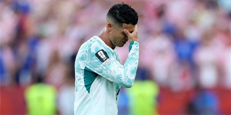 بالبلدي : إحصائية
      غريبة..
      حارس
      إفريقي
      يتفوق
      على
      رونالدو
      في
      كأس
      العالم