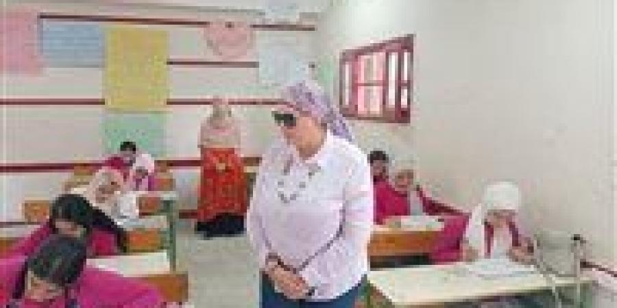 بالبلدي : تنسيق
      الثانوية
      العامة
      2026
      يشتعل
      بالمحافظات..
      17
      إقليمًا
      تعلن
      الدرجات
      و10
      تنتظر
      الحسم
      النهائي