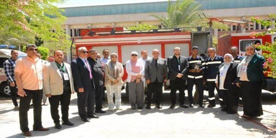 بالبلدي: جامعة
      أسيوط
      تنفذ
      خطة
      الإخلاء..
      تدريب
      عملي
      يعزز
      السلامة
      والاستجابة
      للطوارئ
      داخل
      الكليات