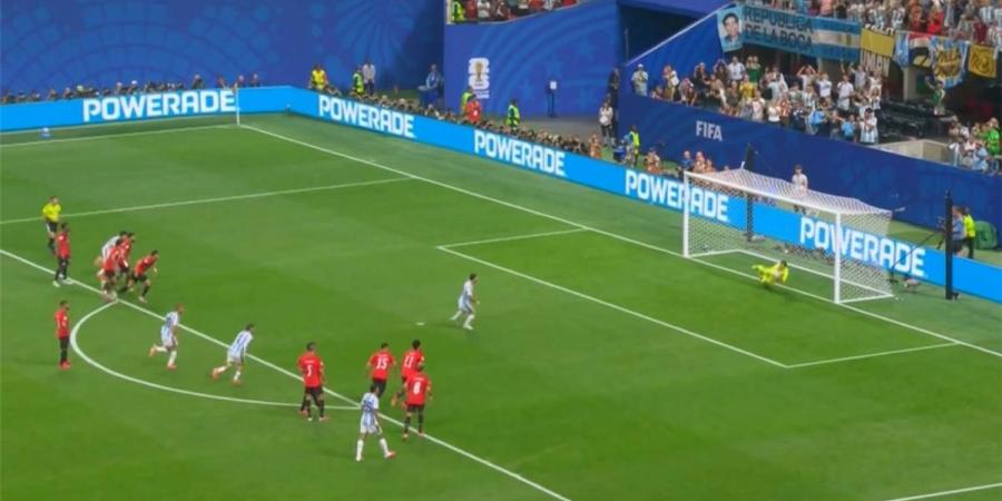 بالبلدي : فيديو
      |
      مصطفى
      شوبير
      يتصدى
      لركلة
      جزاء
      ميسي
      بمباراة
      مصر
      والأرجنتين