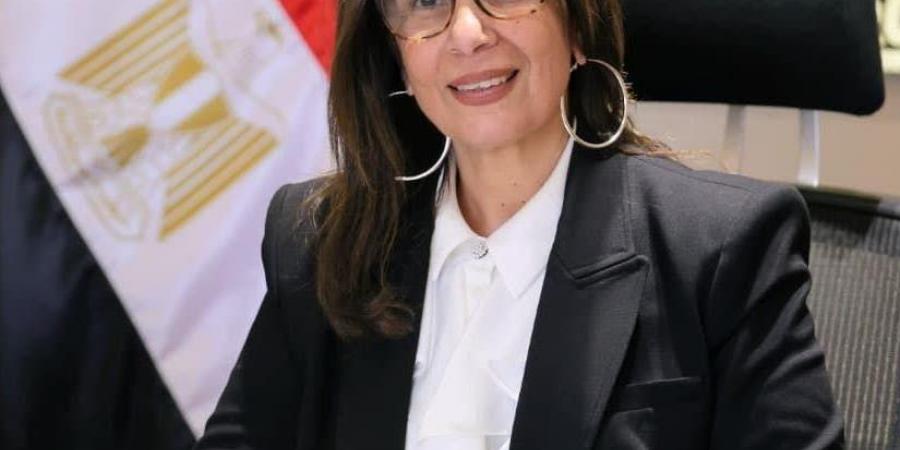 بالبلدي : وزيرة
      الثقافة
      تتقدم
      باستقالتها
      لرئيس
      مجلس
      الوزراء