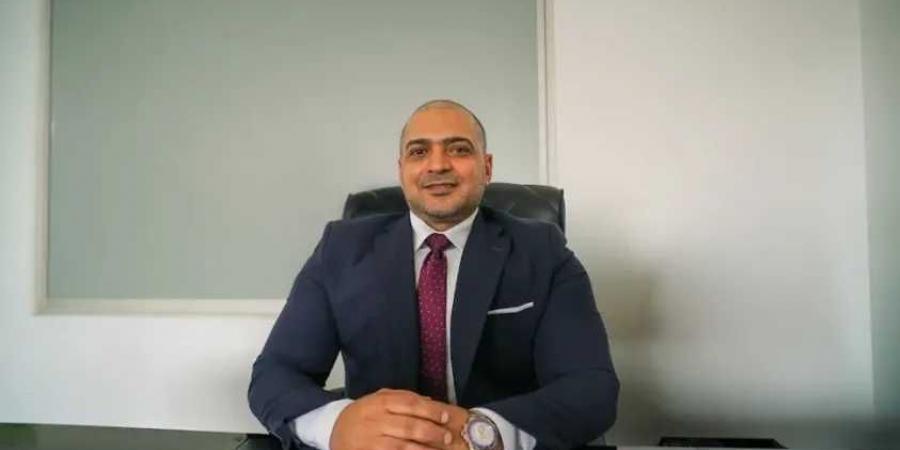 محمد
      فراج:
      الموانئ
      المصرية
      ركيزة
      أساسية
      لتعزيز
      التجارة
      وجذب
      الاستثمارات
      ودعم
      تنافسية
      الاقتصاد