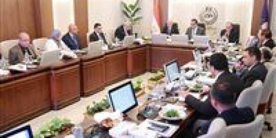 بالبلدي: تفاصيل
      اجتماع
      وزير
      الصحة
      بمجلس
      إدارة
      هيئة
      الدواء