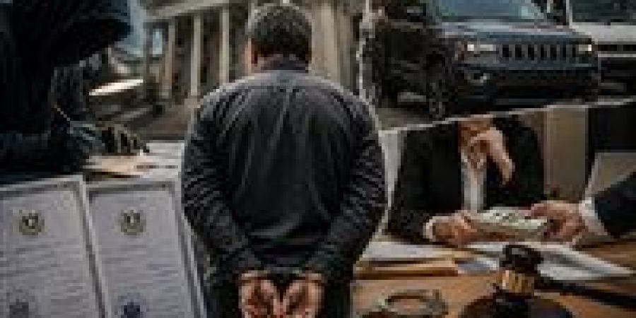 بالبلدي: تفاصيل
      عملية
      احتيال
      اعتمدت
      على
      توكيلات
      سيارات
      مزورة
      والاستيلاء
      على
      مليوني
      جنيه
      في
      مدينة
      نصر